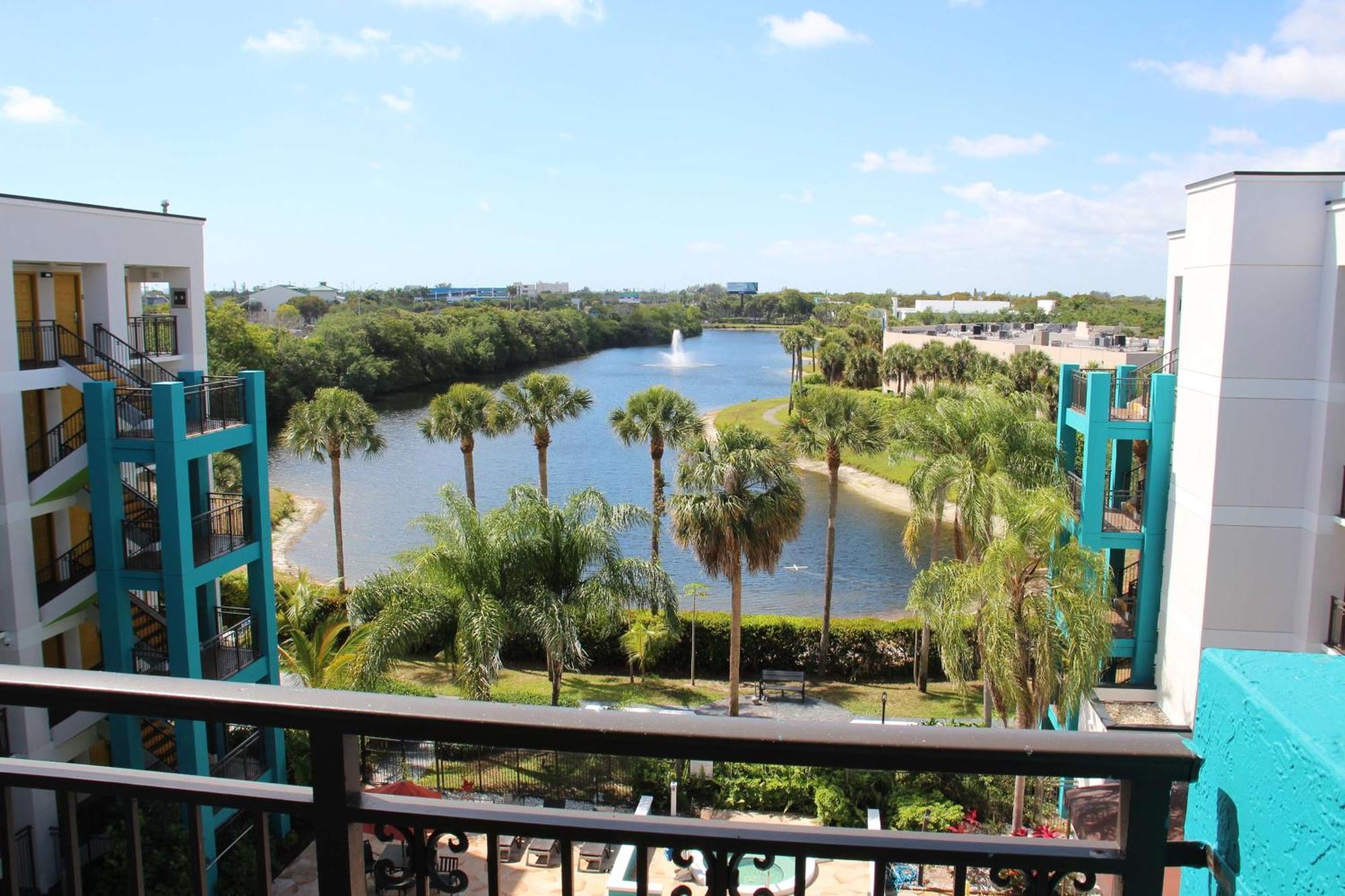 Best Western Plus Deerfield Beach Hotel&Suites Exterior foto